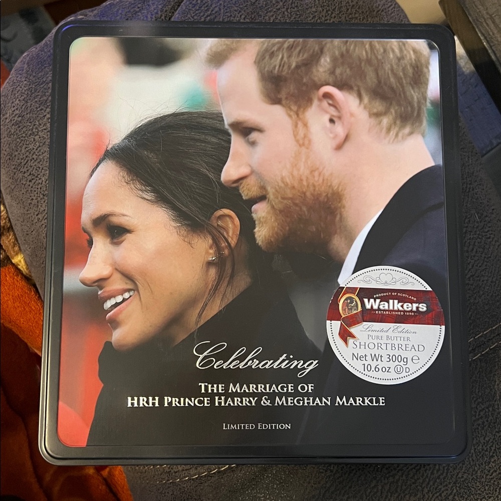 Prince Harry & Meghan Walkers Shortbread Limited Edition Tin